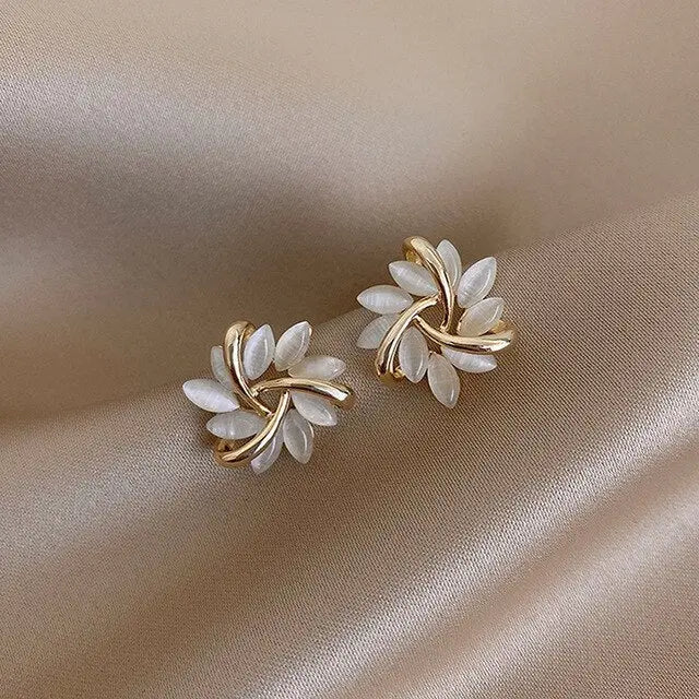 Stud Ogrlice Opal Bijela